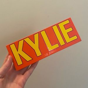 Kylie Cosmetics Summer Palette